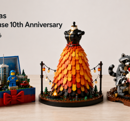 Trzy fanowskie modele z konkursu LEGO House ustawione na jasnym stole: otwarte pudełko z miniaturowymi scenami, pomarańczowo-czerwona suknia z klocków oraz scenka z tortem i trzema szopami.