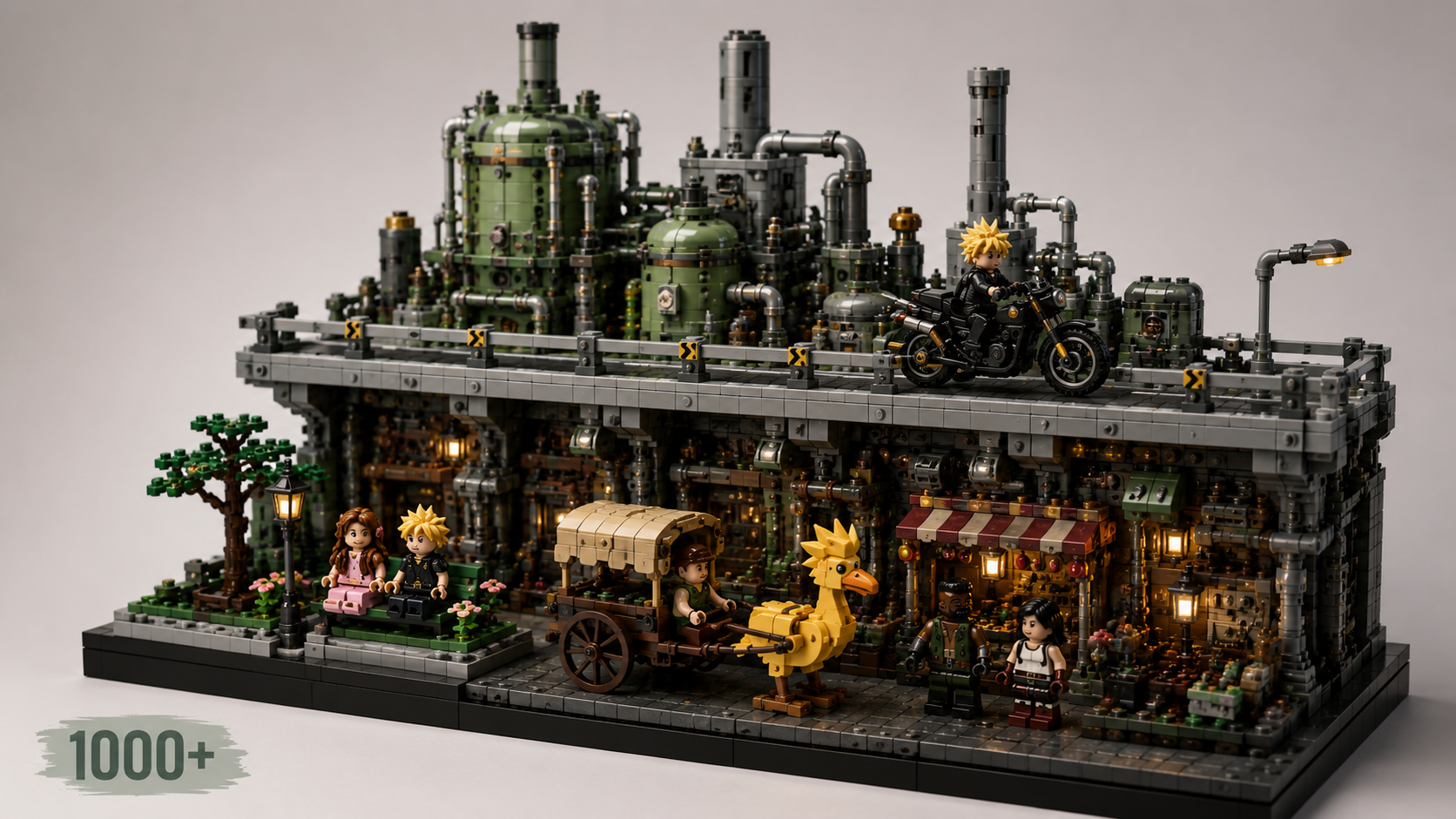 Redakcyjna ilustracja dwupoziomowego Midgar z Final Fantasy VII z górną drogą, motocyklem, parkiem, powozem z chocobo i napisem „1000+”.